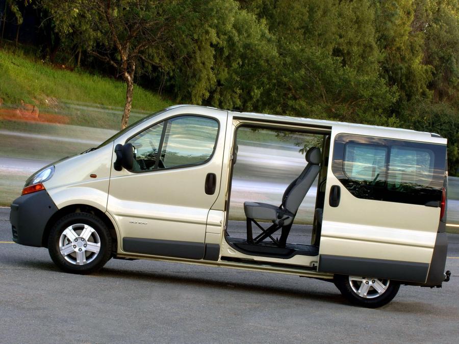  Renault Trafic 2001 года  (ZA) (фото 5 из 12)